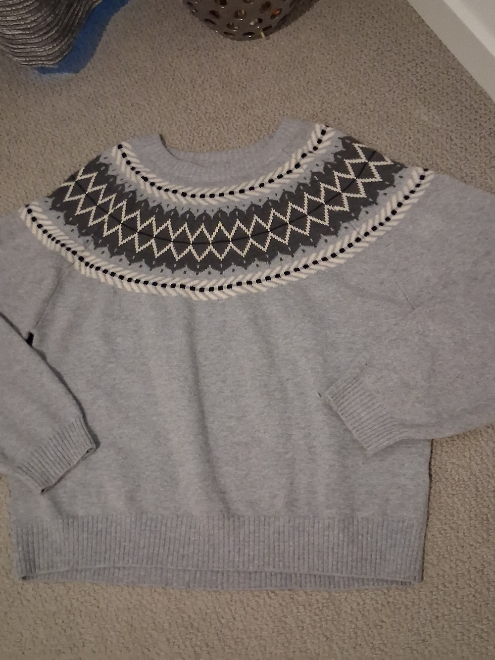 Weatherproof Vintage Women's Light Gray Fair Isle Crewneck Sweater